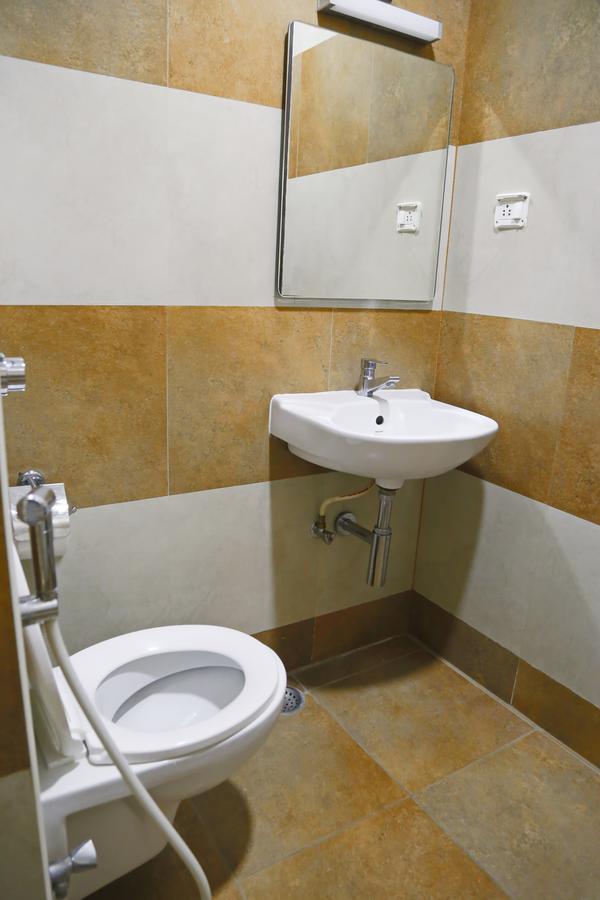 Hotel Sivaranjani Ероде Екстериор снимка