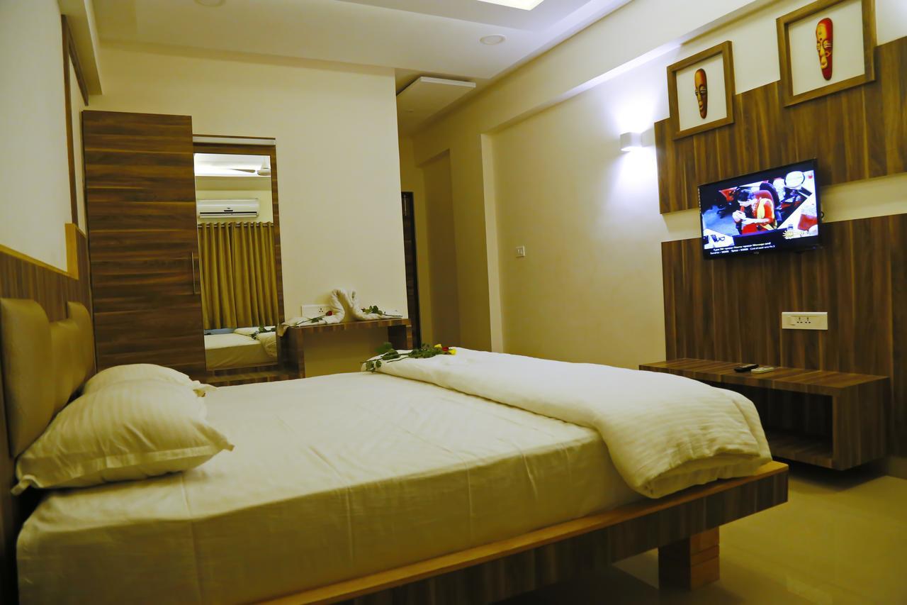 Hotel Sivaranjani Ероде Екстериор снимка