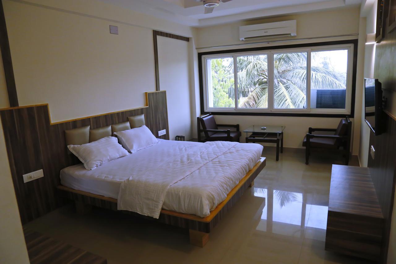 Hotel Sivaranjani Ероде Екстериор снимка